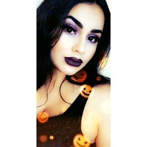 Meet your Posher, Raquel